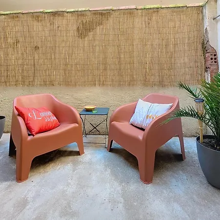 T3 4 Personnes Avec Patio Et Clim Béziers